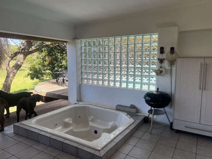 4 Bedroom Property for Sale in Meisies Halt Eastern Cape